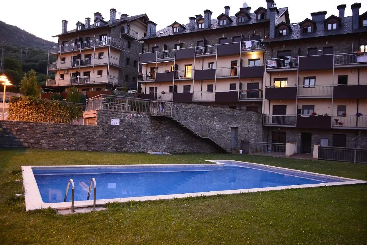 Apartaments Sort Pirineus 0*,  西班牙