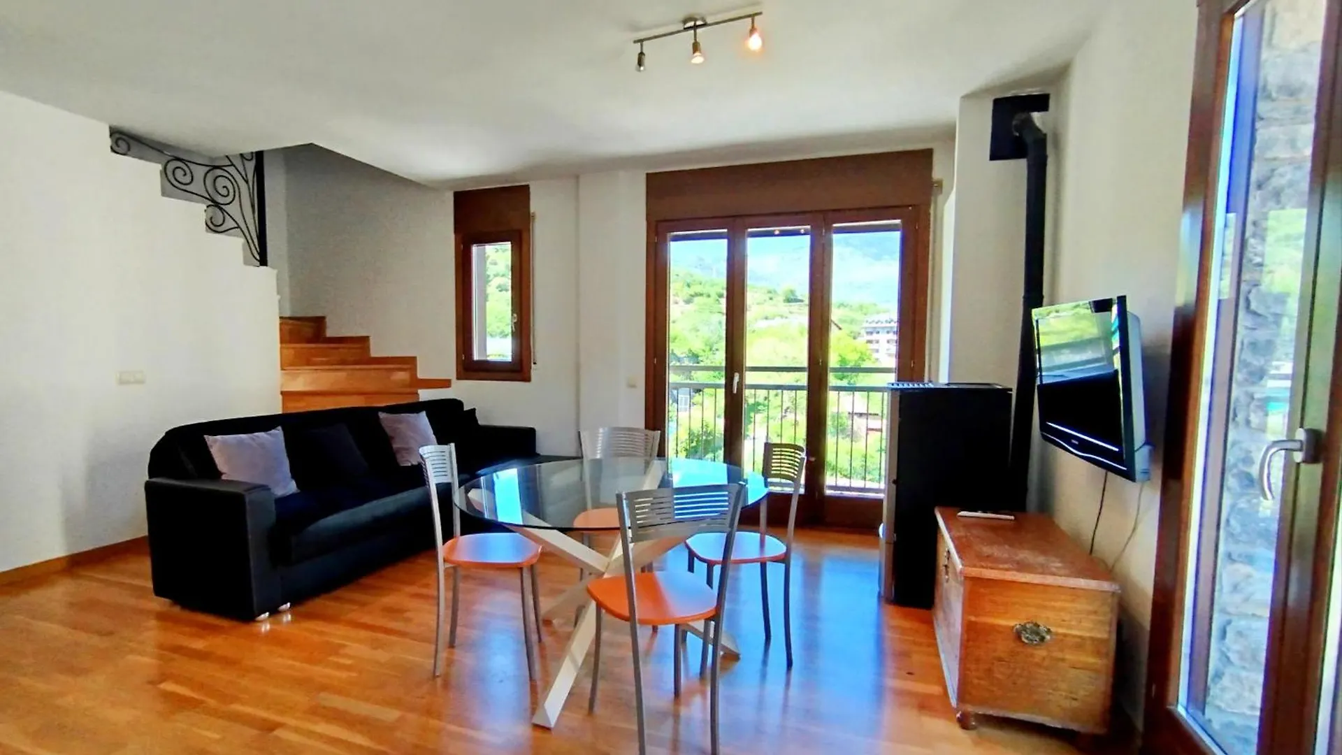 Apartaments Sort Pirineus 公寓
