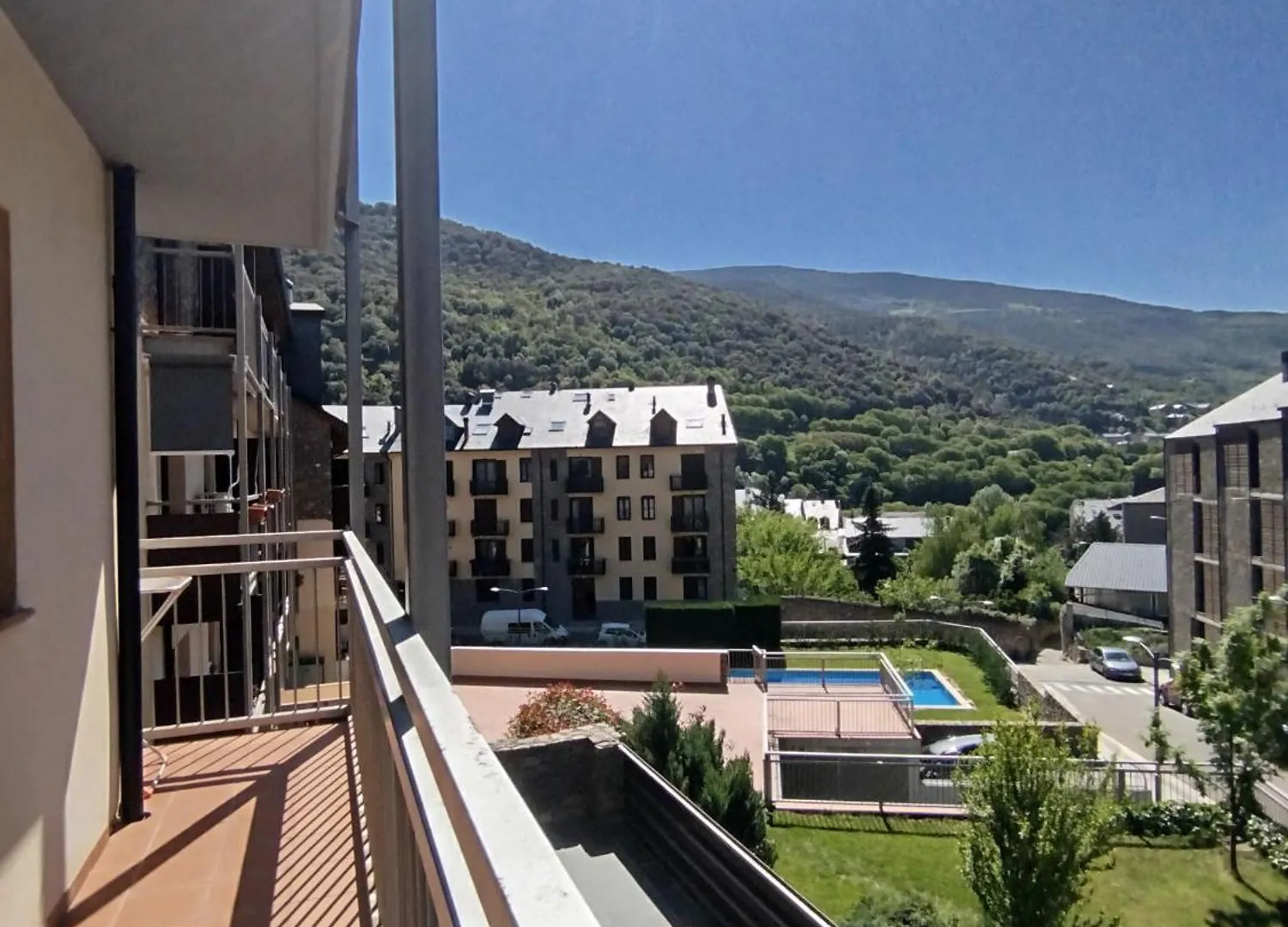 Apartaments Sort Pirineus 公寓