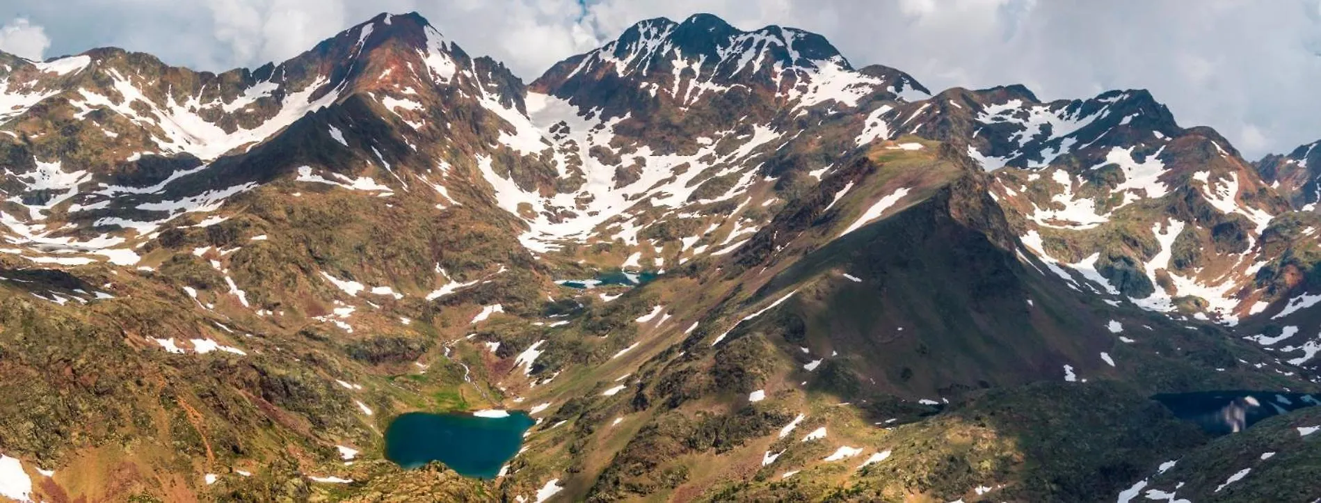 Apartaments Sort Pirineus 公寓